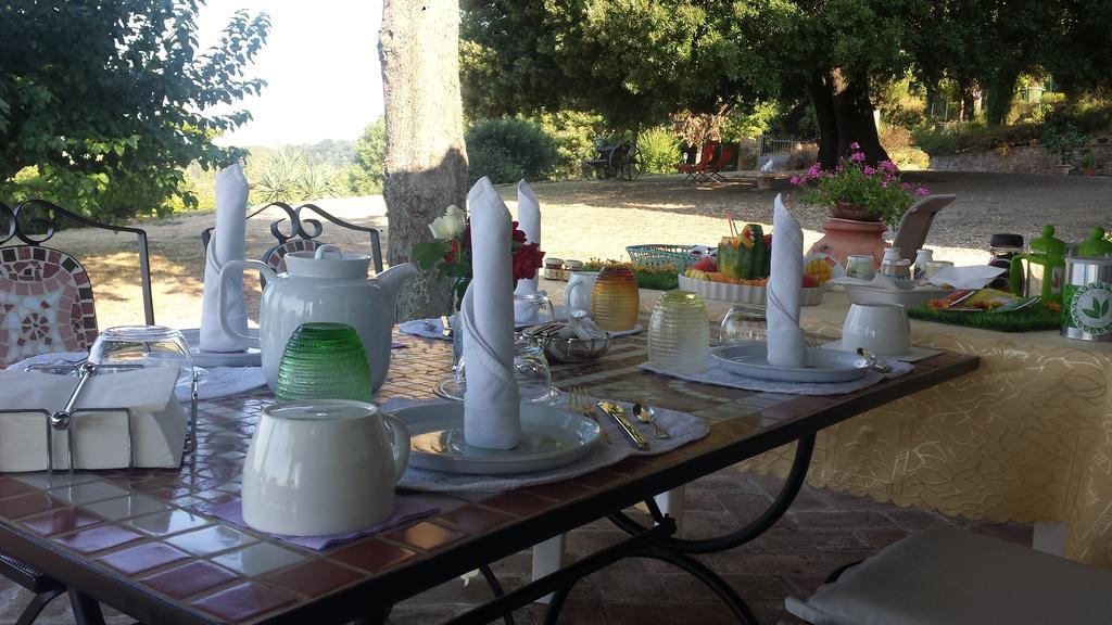 Agriturismo La Bicocca - Apt. "Il Leccio" Castel Rigone Zimmer foto
